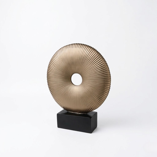Premium Vintage-Style Decorative Sculptures